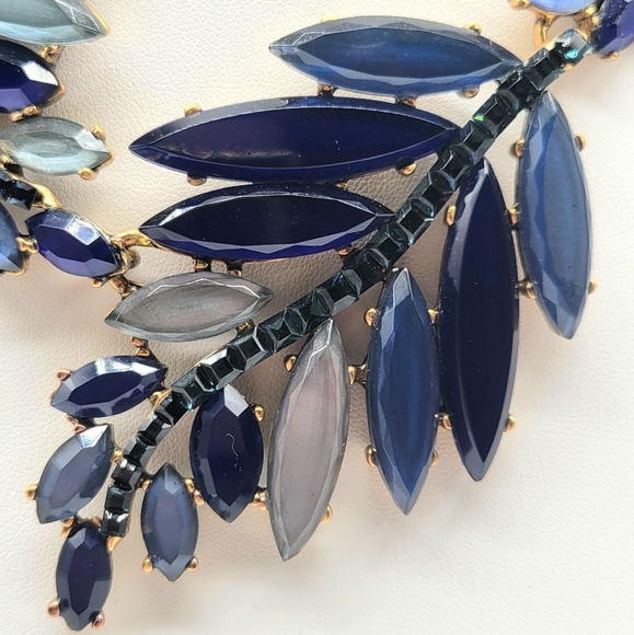 Oscar de la Renta Blue Swarovski Crystal + Glass Leaf Statement Necklace Gold - Picture 5 of 14
